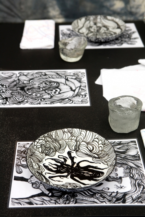 Ogar Grafe: Polispiritistische Dekorationen (Urknallmutterkornmutter), plate and laminated photocopies; Nada Sebesty?n: whiskey glasses; Ursula D?bereiner:  flecken, servicing set